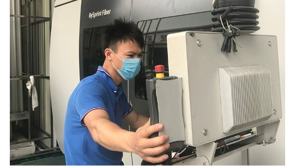 不銹鋼屏風(fēng)的優(yōu)點和制作工藝